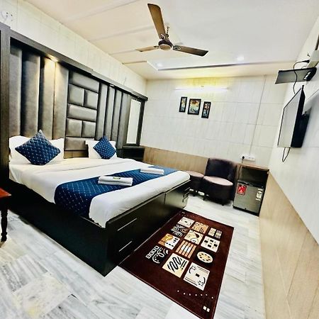 Hotel Sheela, 100M From Taj Mahal Agra  Luaran gambar