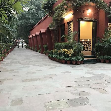 Hotel Sheela, 100M From Taj Mahal Agra  Luaran gambar