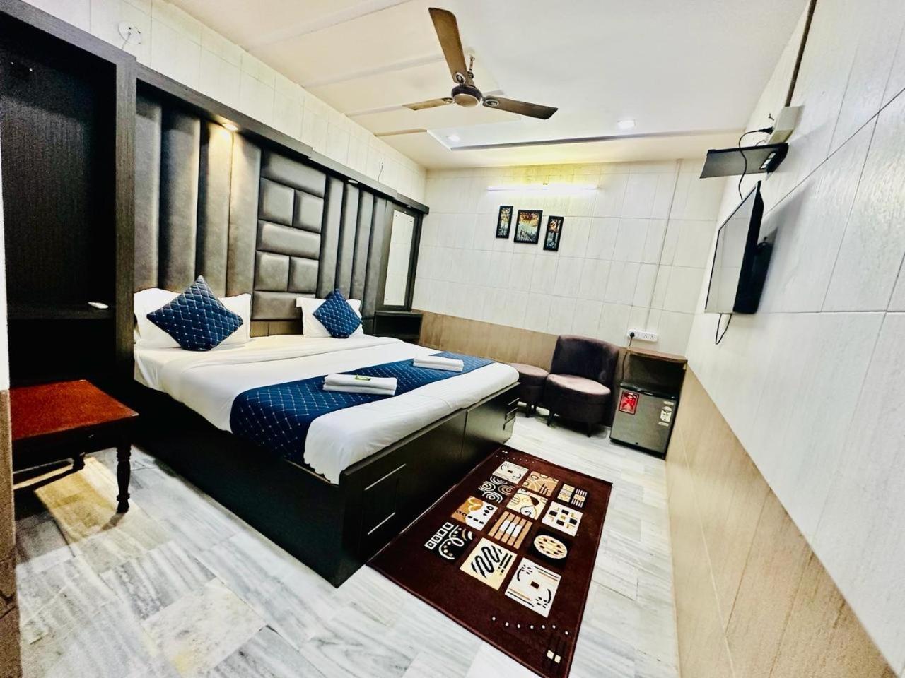 Hotel Sheela, 100M From Taj Mahal Agra  Luaran gambar