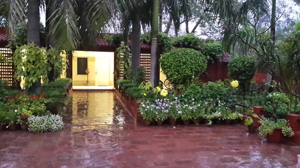 Hotel Sheela, 100M From Taj Mahal Agra  Luaran gambar