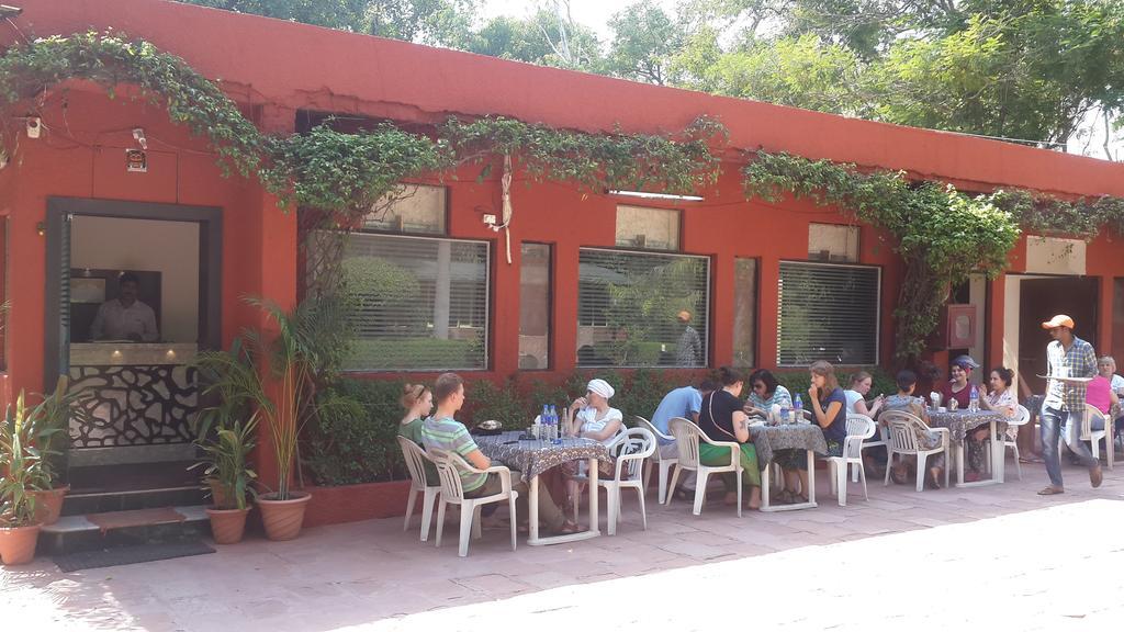 Hotel Sheela, 100M From Taj Mahal Agra  Luaran gambar
