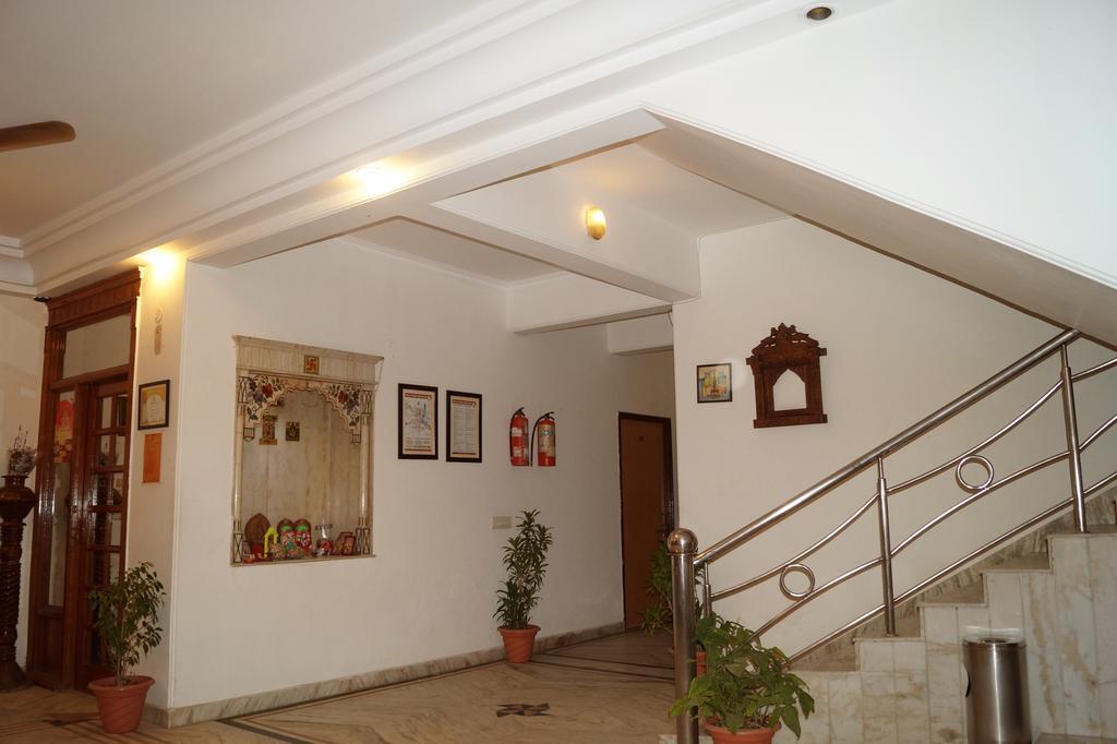 Hotel Sheela, 100M From Taj Mahal Agra  Luaran gambar