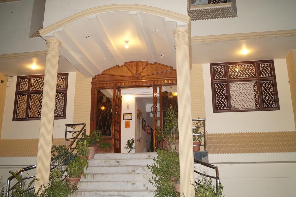 Hotel Sheela, 100M From Taj Mahal Agra  Luaran gambar