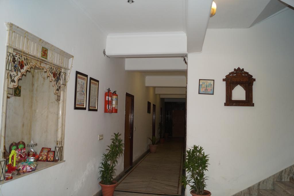 Hotel Sheela, 100M From Taj Mahal Agra  Luaran gambar